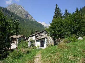 Villaggio alpino in Valle di Forzo, Alta Val Soana
